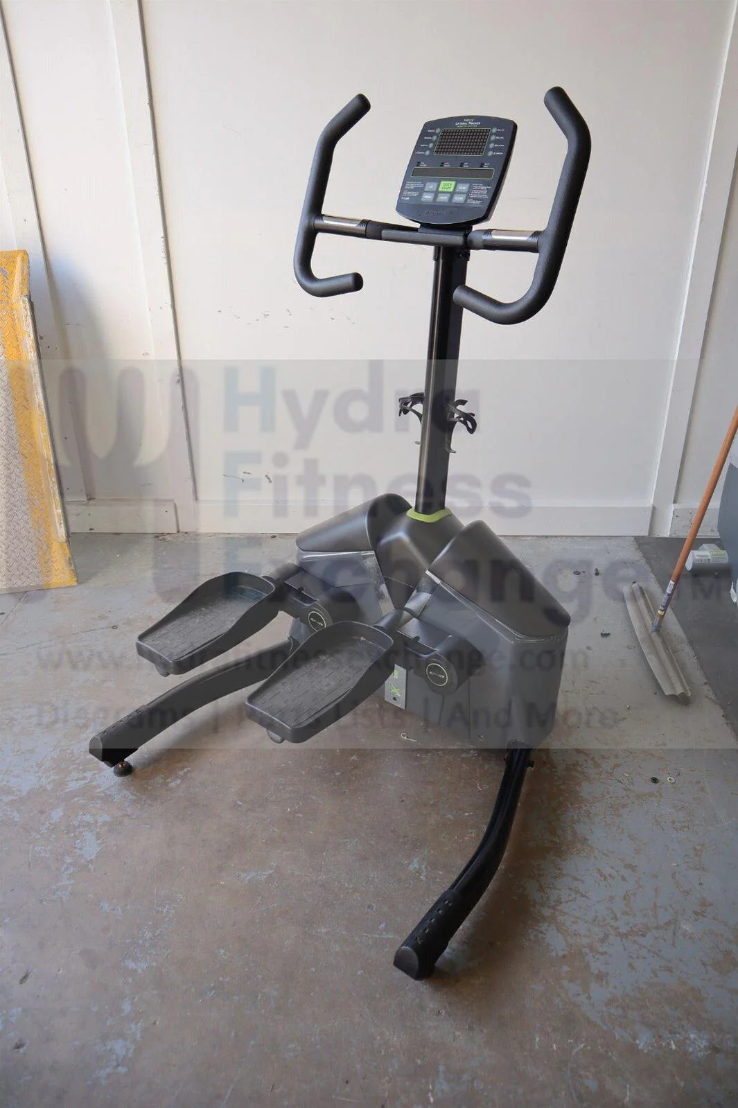 Helix HLT3500DD Lateral Trainer Elliptical - Image 2