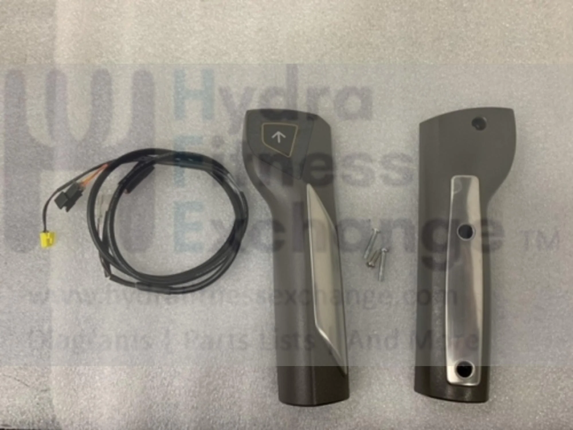 Horizon Fitness Endurance 300 - EP29 - 2003 Elliptical Heart Rate Hand Sensor Right Pulse Grip Set 1000459412 - Image 2