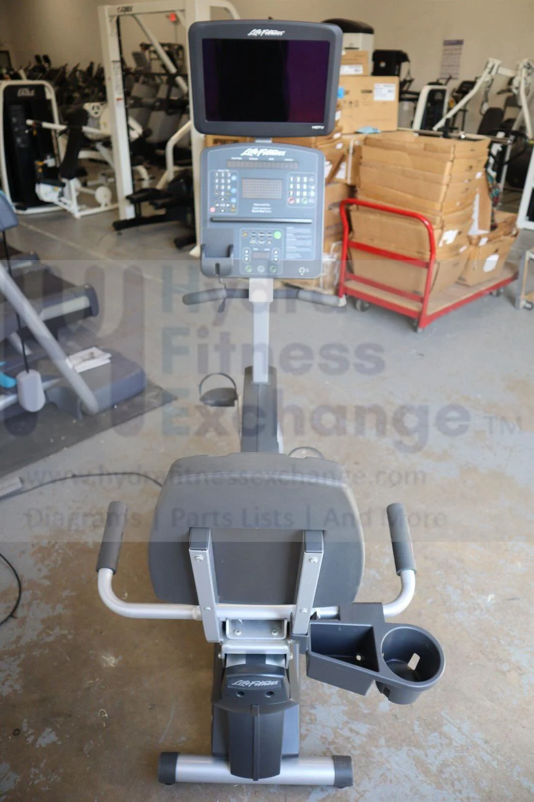 Life Fitness CLSR Club Series Integrity w TV CLI118 Recumbent Stationary Bike - Image 3