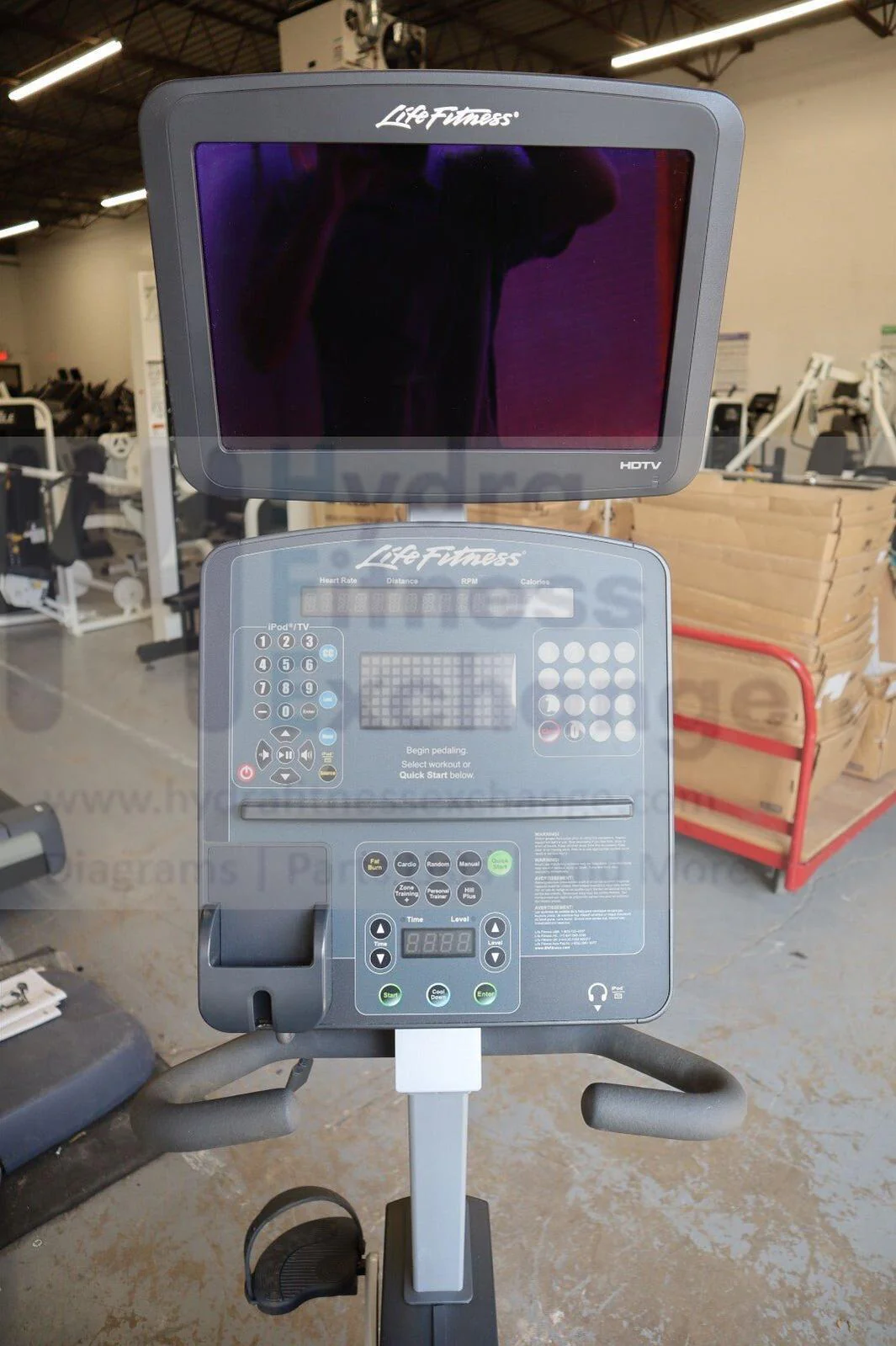 Life Fitness CLSR Club Series Integrity w TV CLI118 Recumbent Stationary Bike - Image 4
