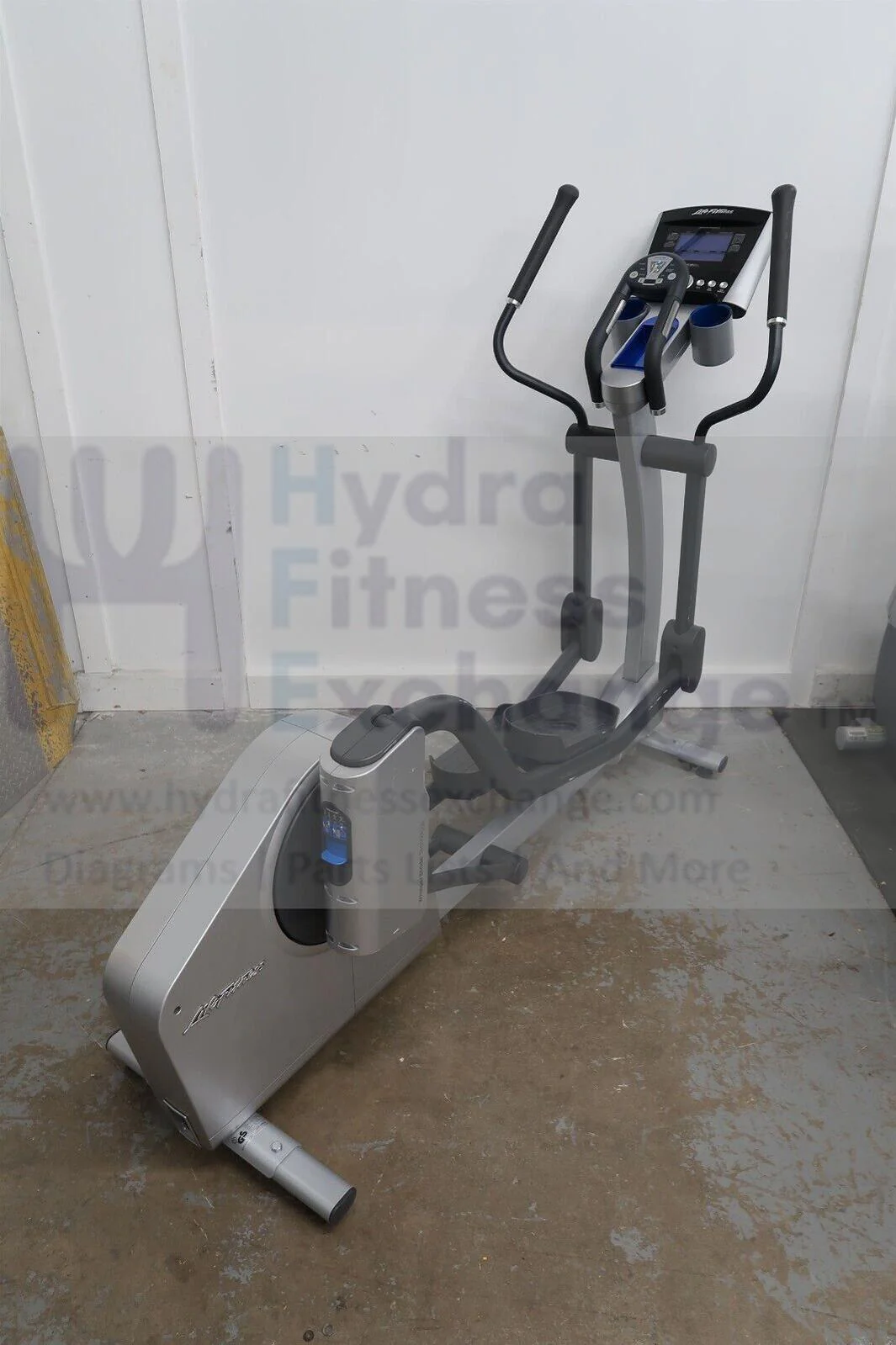 Life Fitness X5 W Advanced Console X5-XX00-0403 Adjustable Stride Elliptical - Image 2
