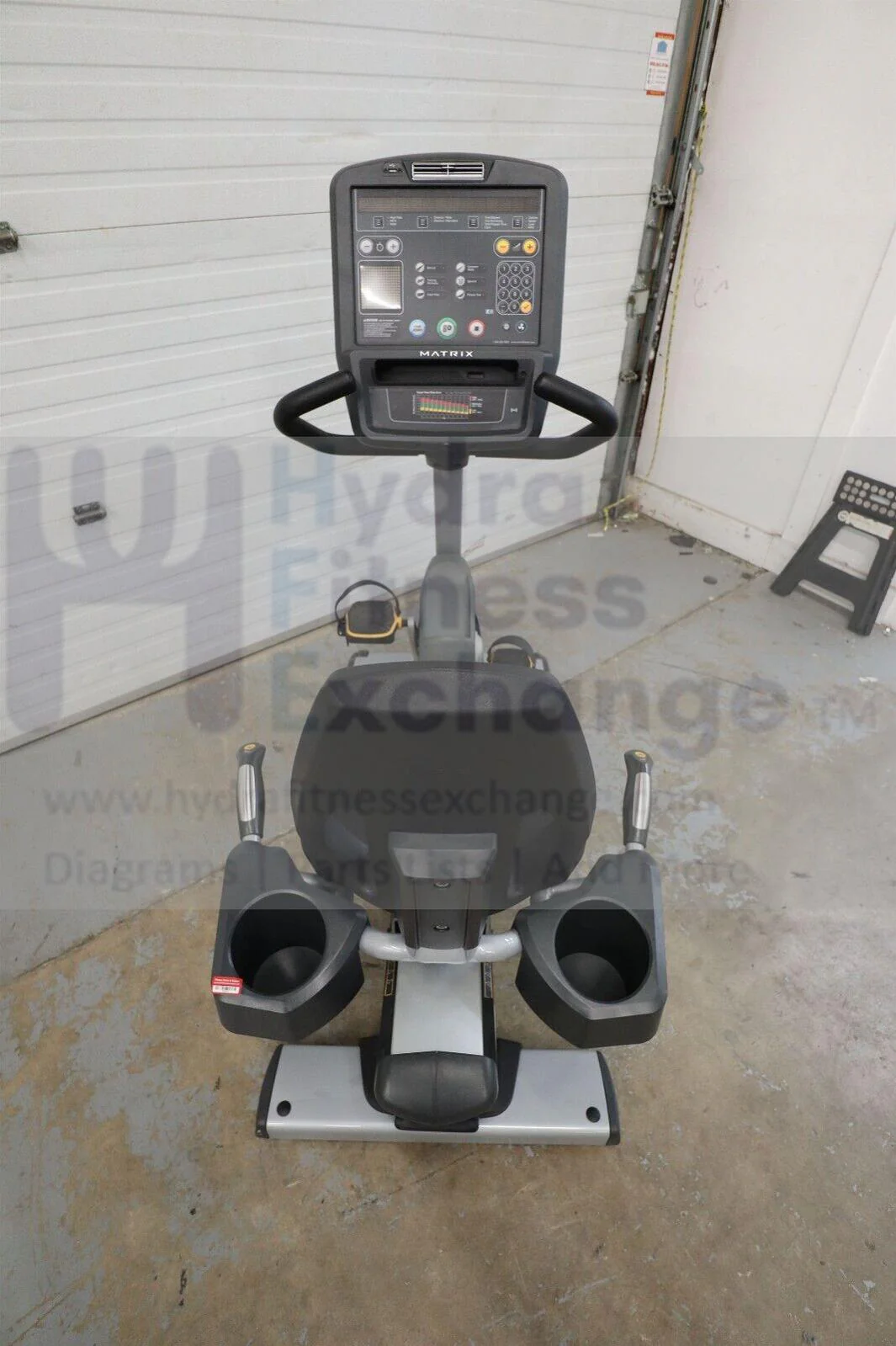 Matrix R5X RB3071 Recumbent Stationary Bike - Image 3