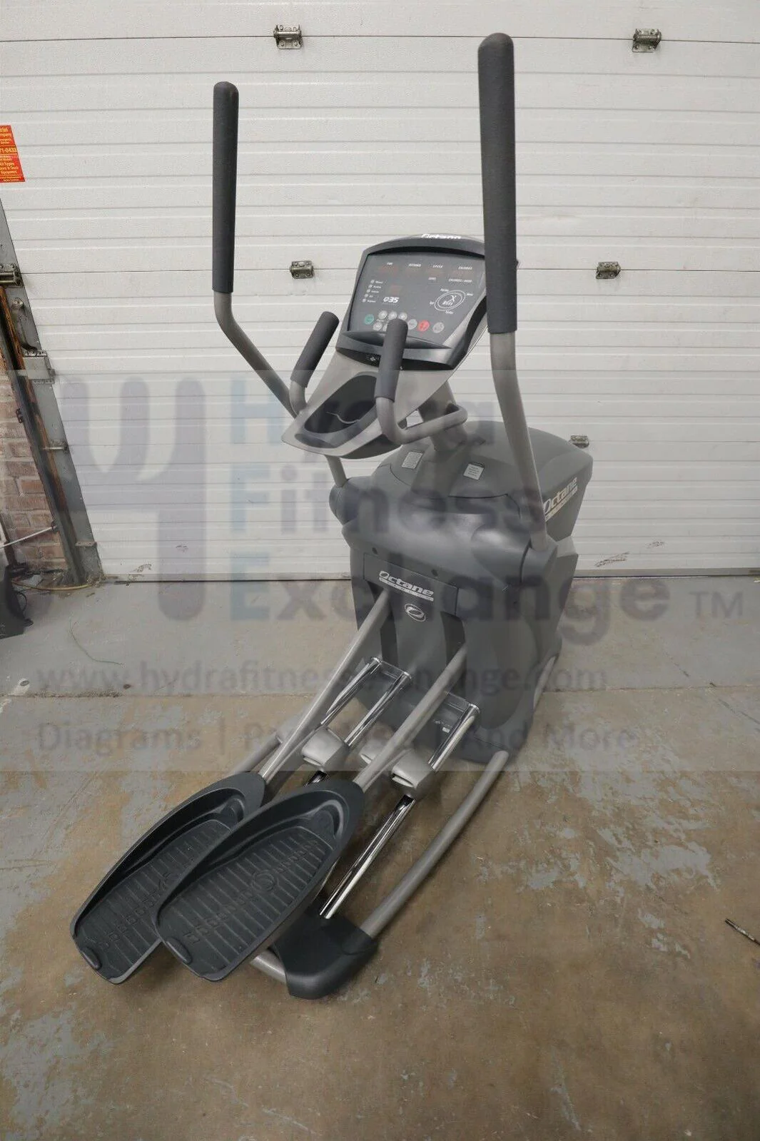 Octane Fitness Q35 V08070 Elliptical - Image 4