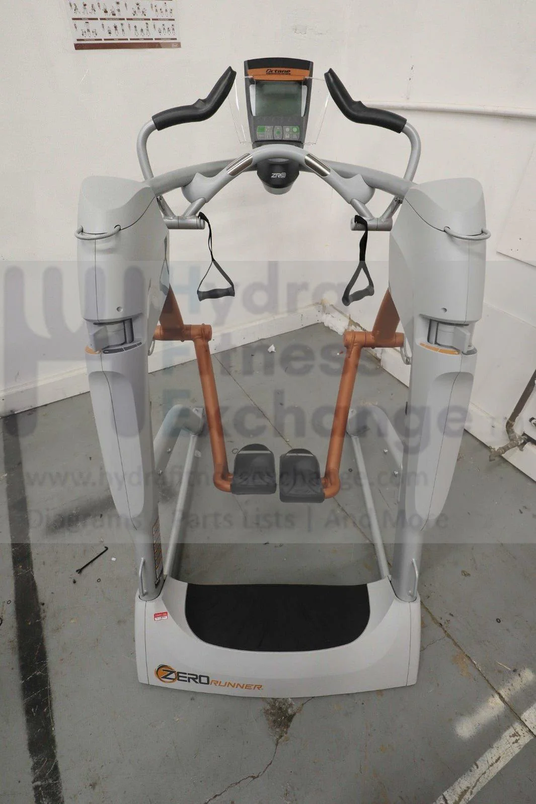 Octane Fitness ZR8 Zero Runner F1706M Adjustable Stride Elliptical - Image 3