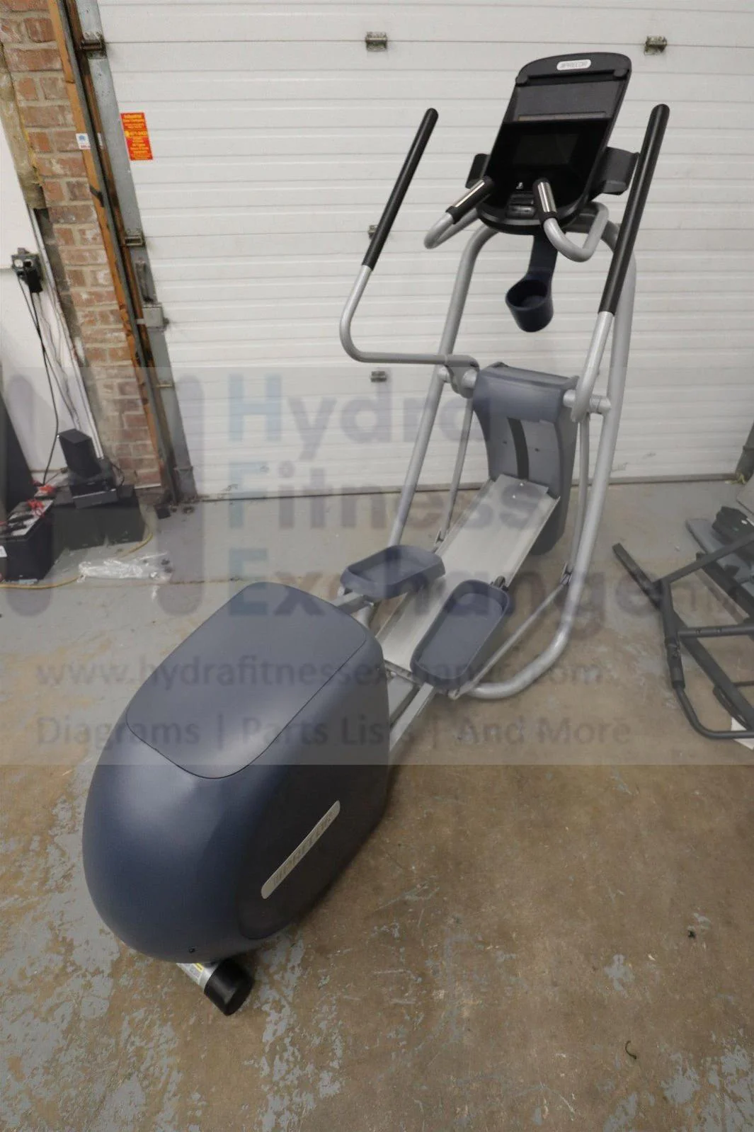 Precor EFX 447 AC63F3 Adjustable Inline Elliptical - Image 2
