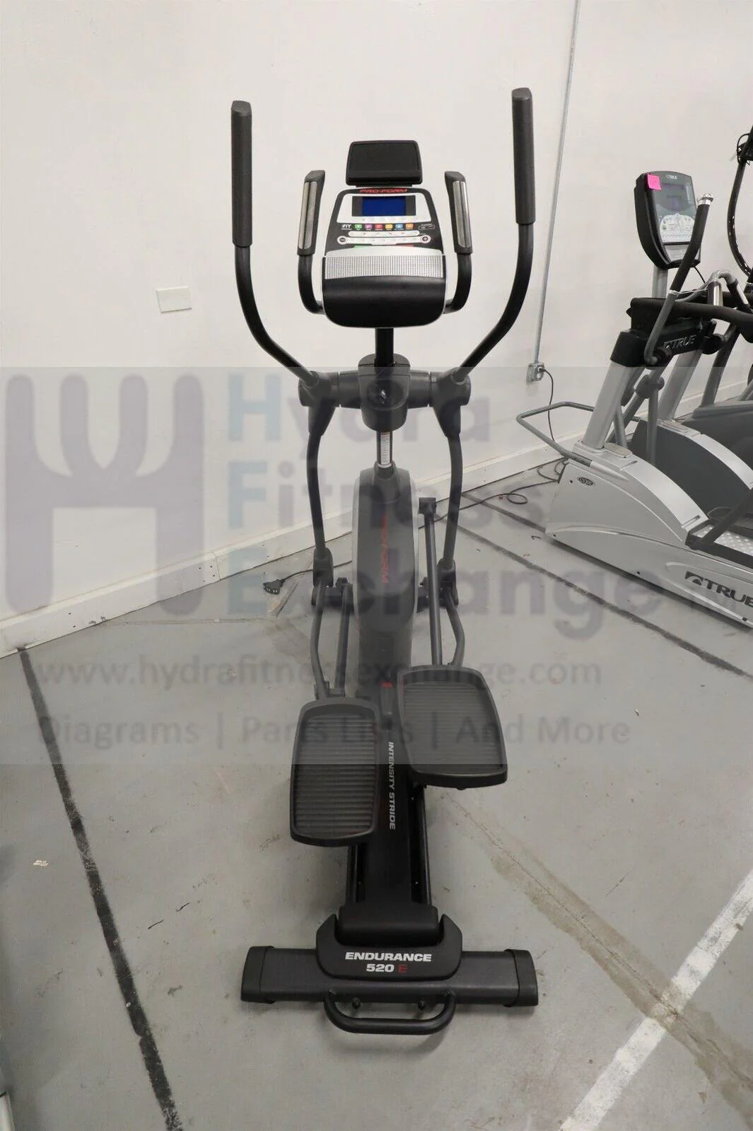 ProForm 520 E PFEL559142 Adjustable Inline Elliptical - Image 4