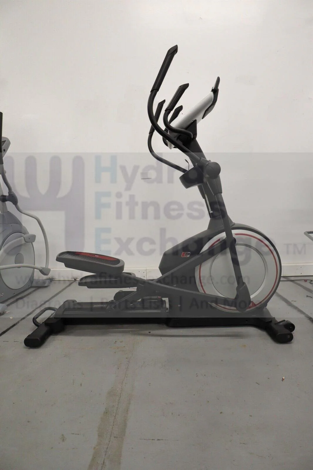 ProForm 520 E PFEL559142 Adjustable Inline Elliptical - Image 5