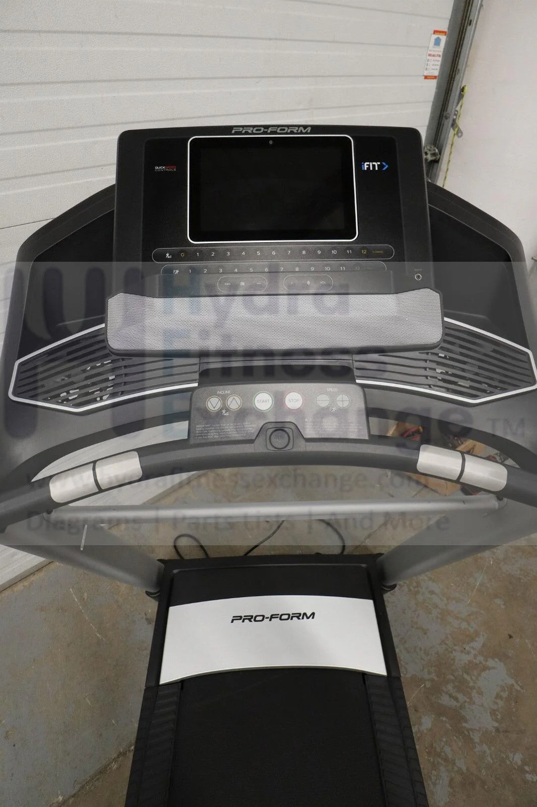 ProForm Carbon T10 PFTL99720.0 Folding Treadmill - Image 4