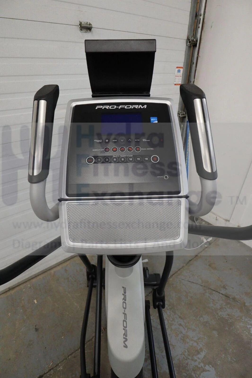 ProForm Endurance 520E PFEL55916.0 Adjustable Inline Elliptical - Image 3