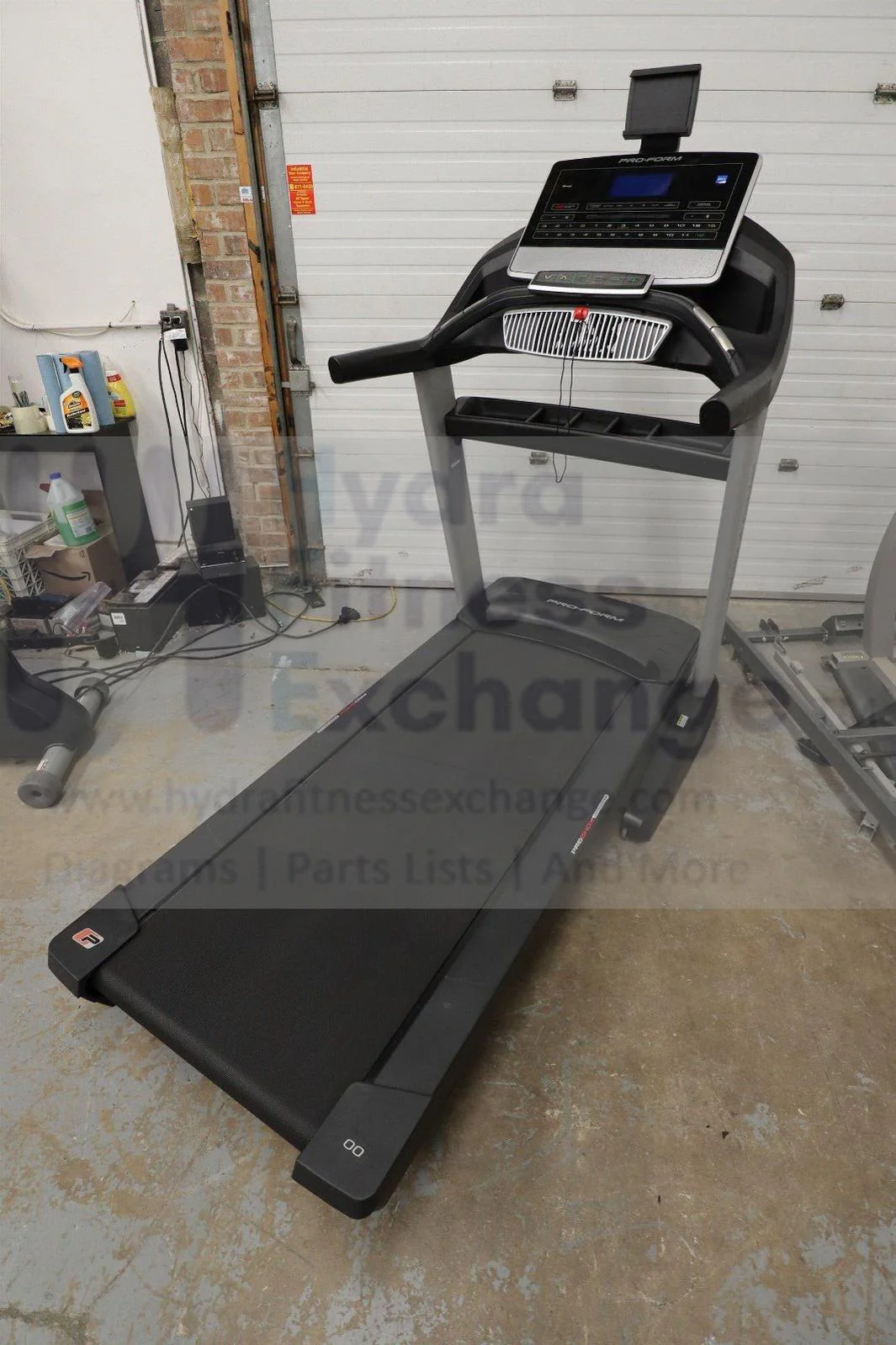 ProForm Pro 2000 PFTL131161 Folding Treadmill - Image 2
