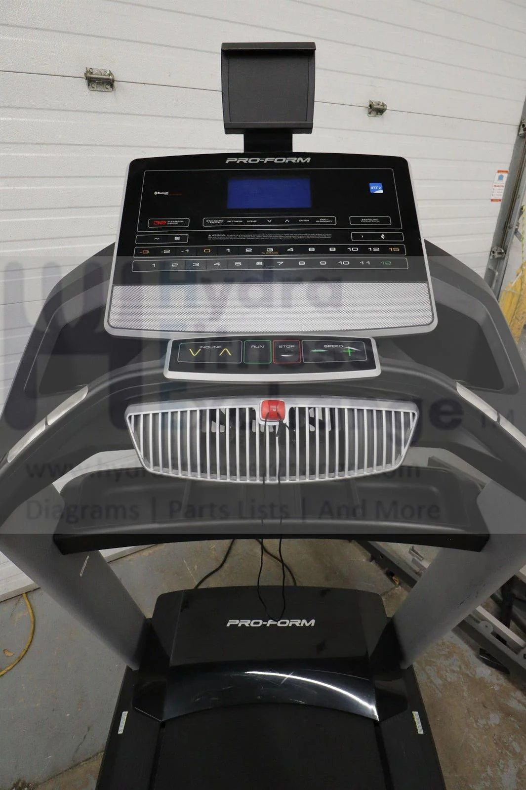 ProForm Pro 2000 PFTL131161 Folding Treadmill - Image 4