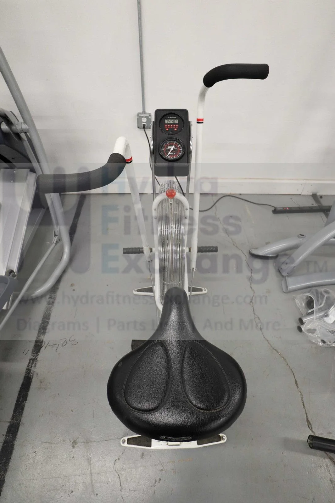 Schwinn Air-Dyne Dual Action AD3 Stationary Bike - Image 3