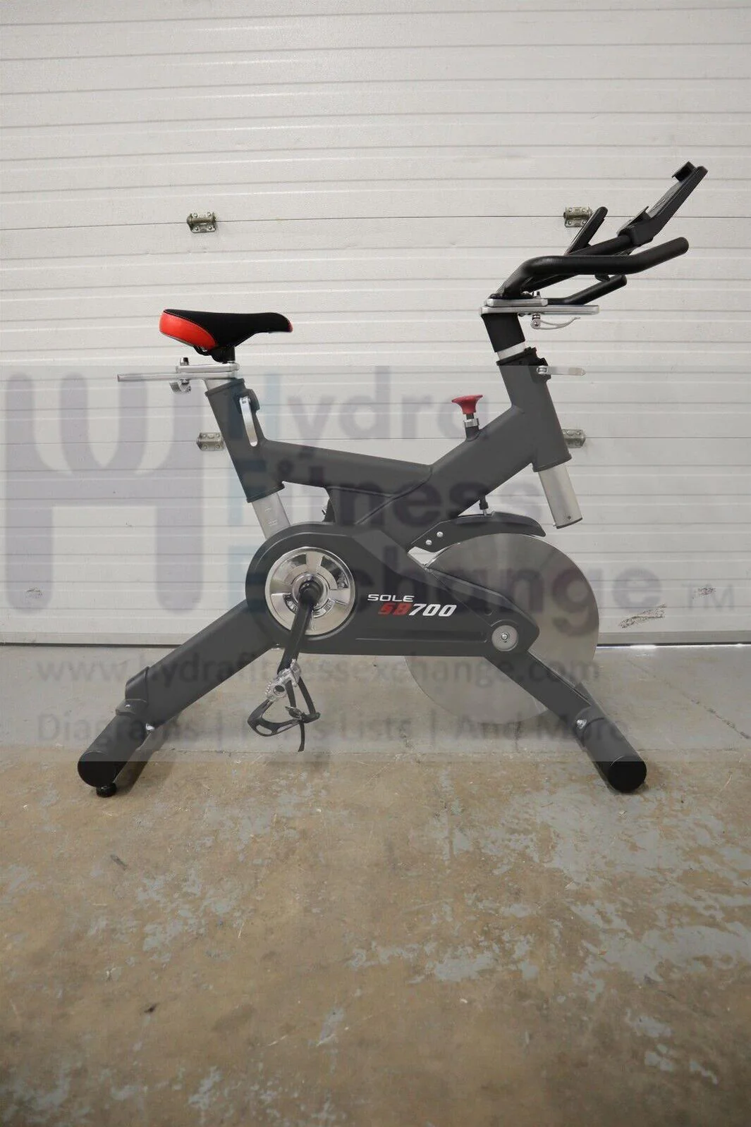 Sole SB700 570119 Upright Stationary Bike - Image 2