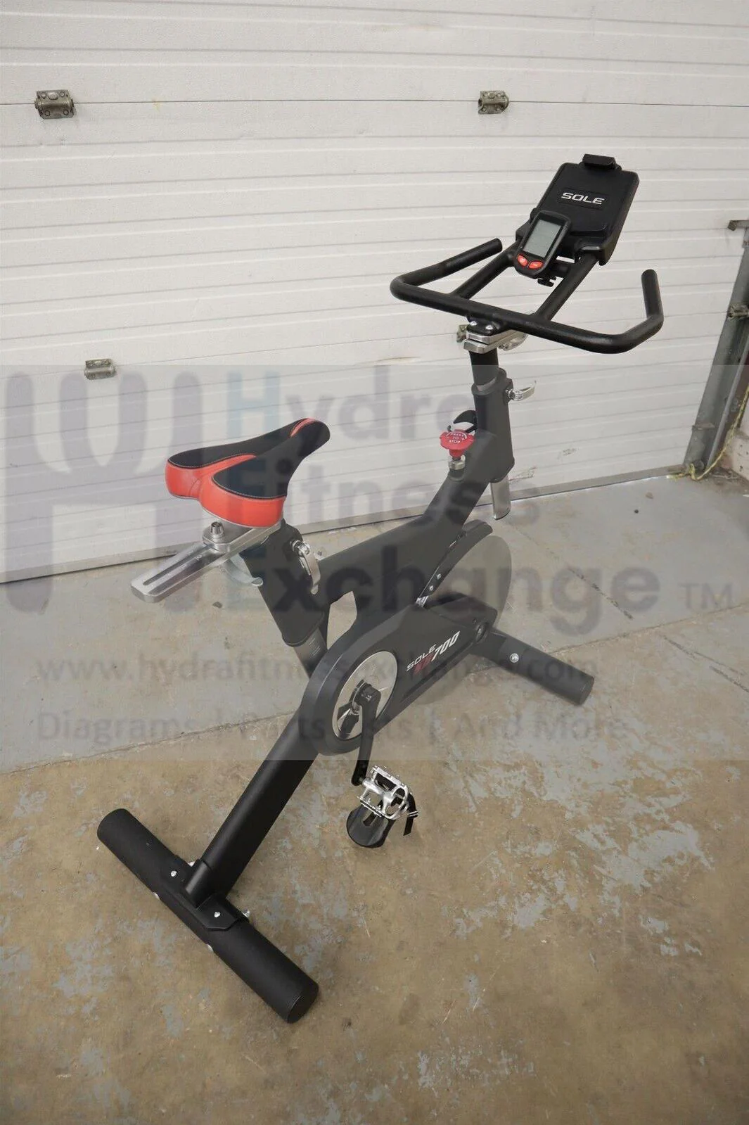 Sole SB700 570119 Upright Stationary Bike - Image 3