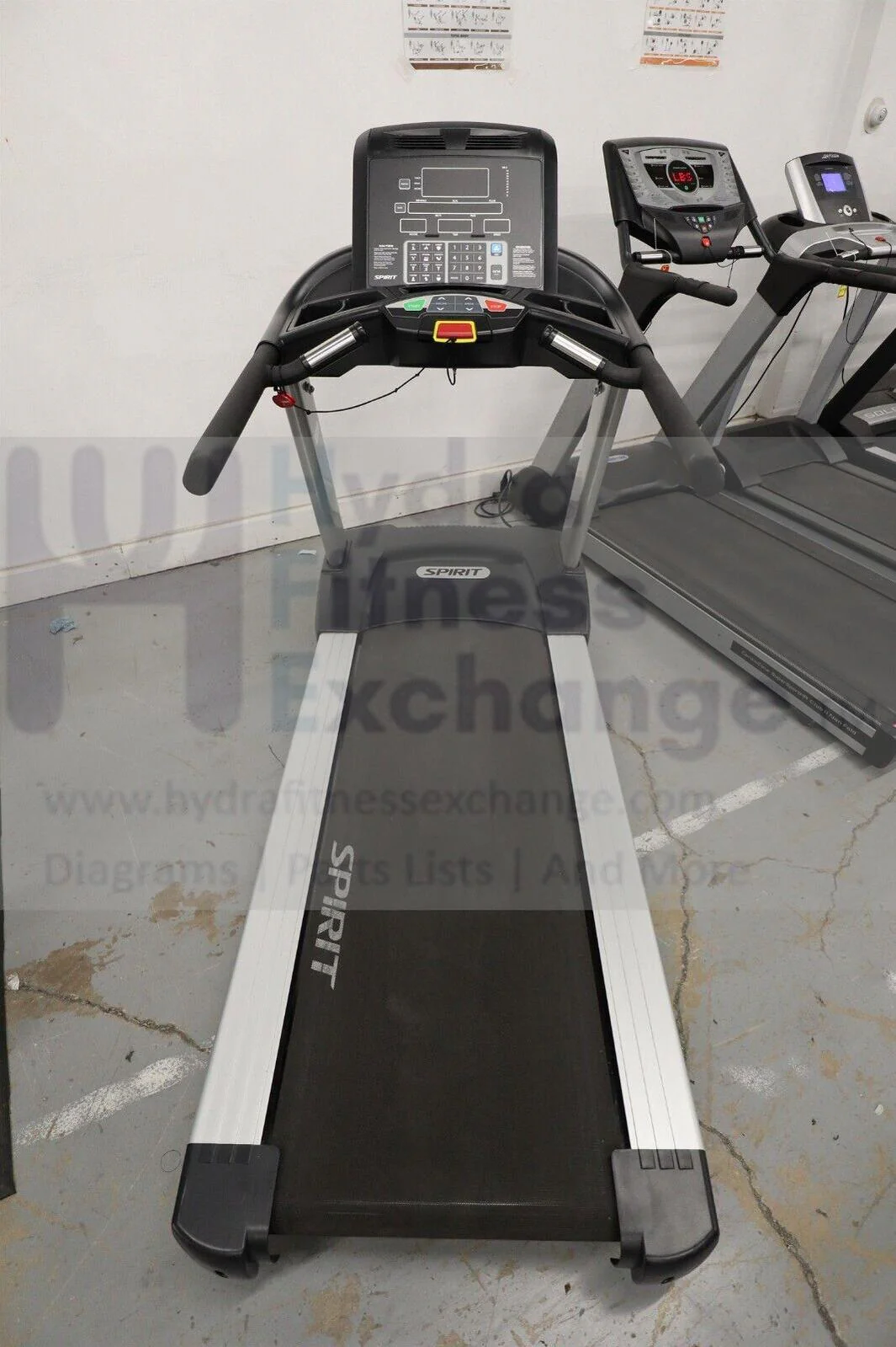 Spirit Fitness CT850 850845 Non Folding Treadmill - Image 3