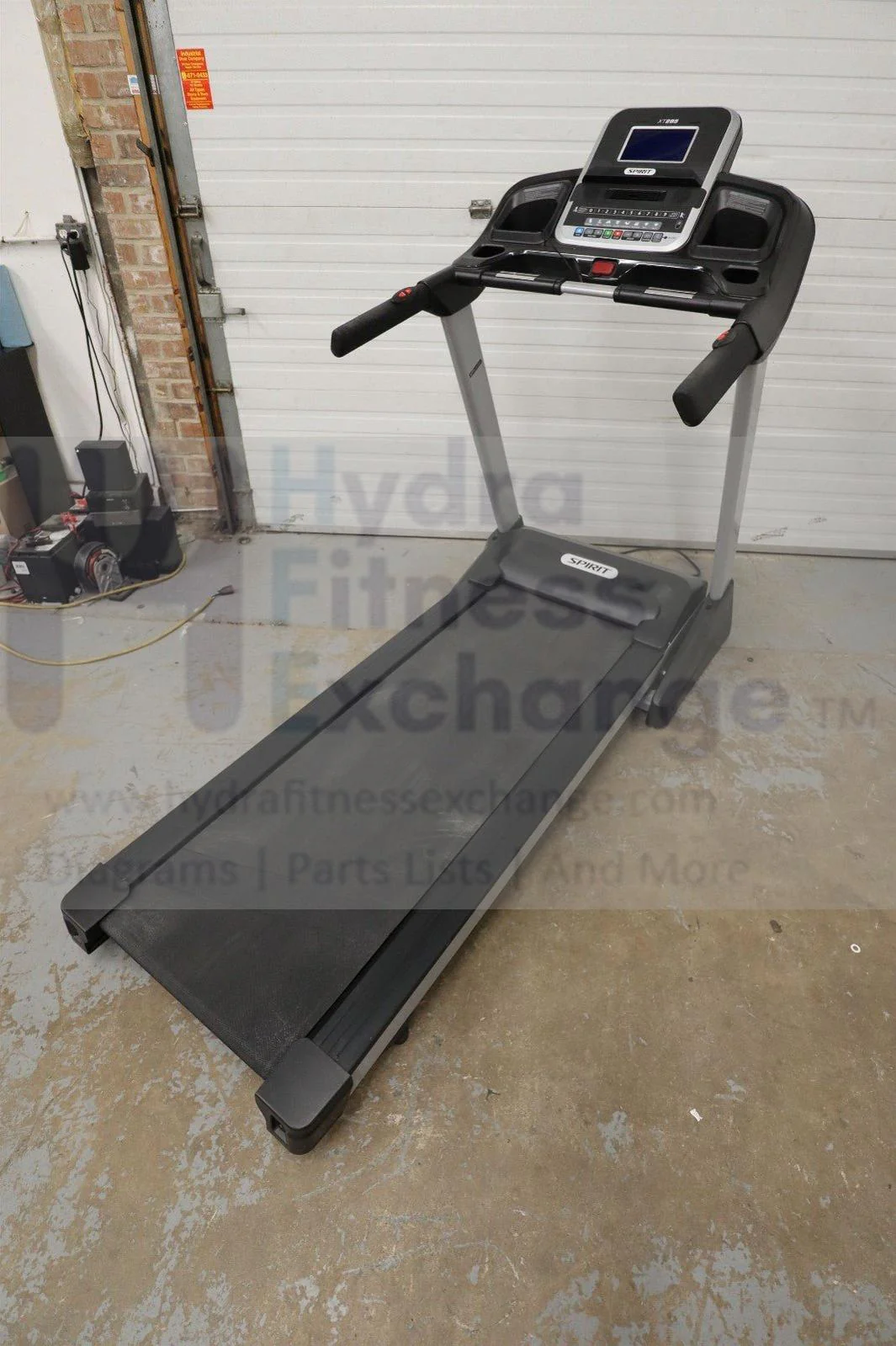Spirit Fitness XT285 285815 Folding Treadmill - Image 2