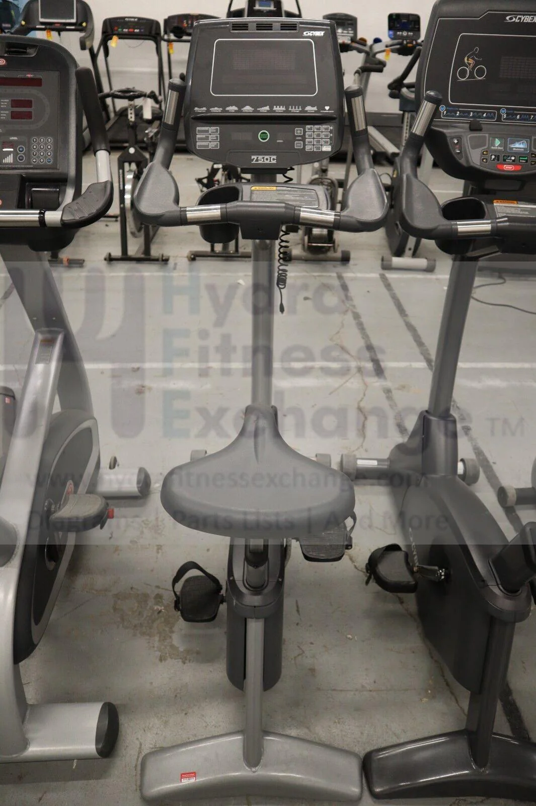 Used Cybex 750C D02277 Upright Commercial Stationary Bike For Home Gym