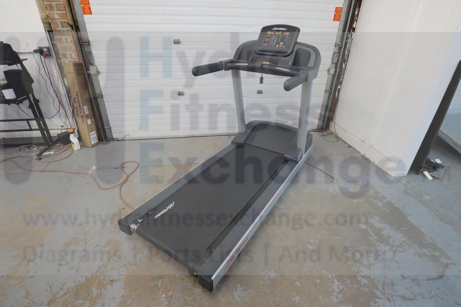 Used Life Fitness Activate Series OST Heavy Light Commercial Treadmill - Image 3