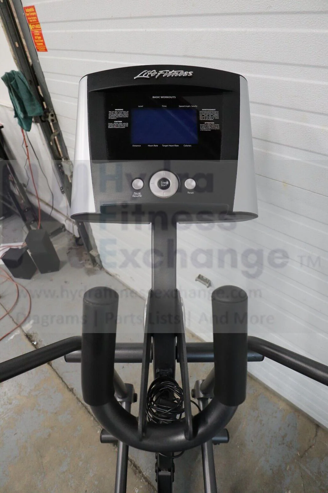 Used Life Fitness X1 w/ Basic Console Elliptical Crosstrainer For Home Gym - Image 3