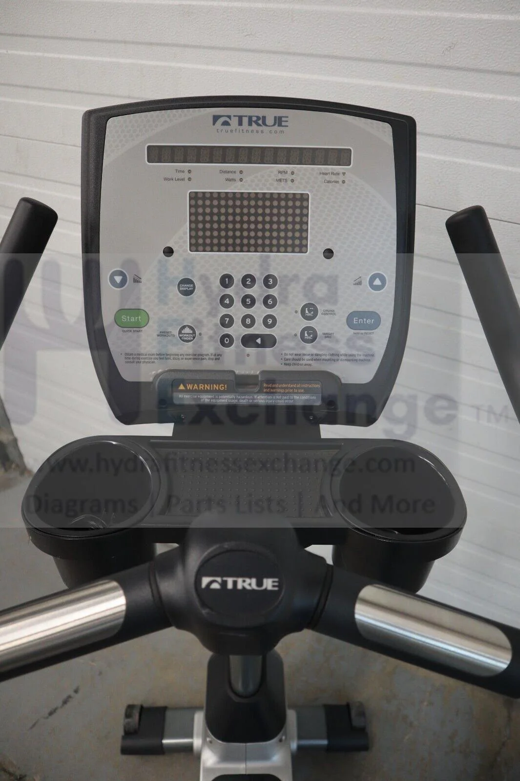 Used True Fitness ES900 w Emerge LED Console UES900-4 Upright Stationary Bike - Image 4