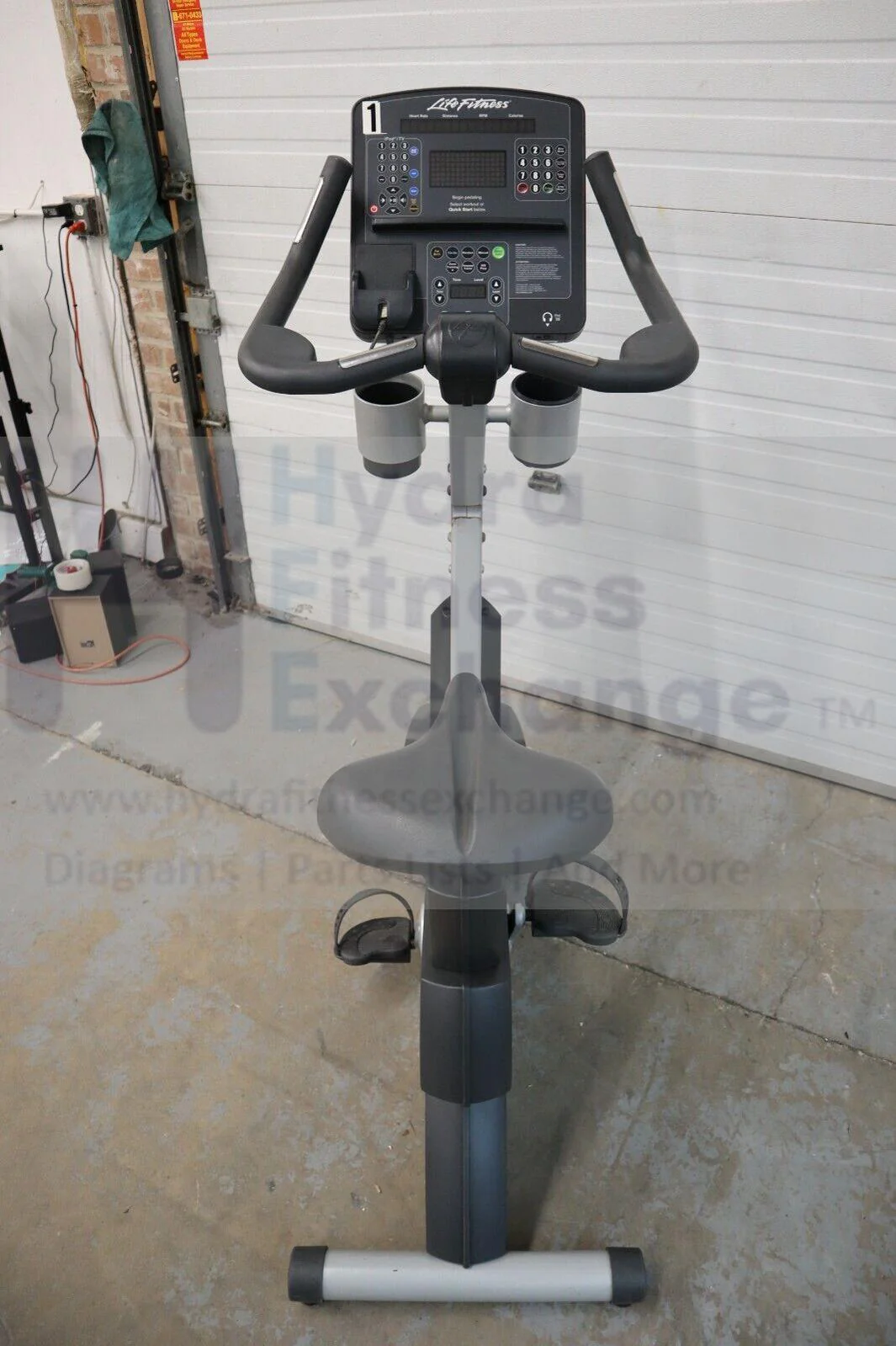 Used Star Trac Pro 6400 9-6430-MINTP0 Recumbent Bike For Home Gym - Image 2