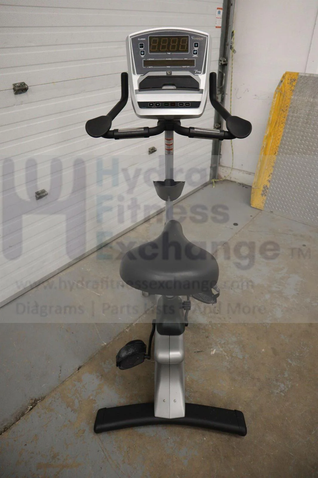 Vision Fitness U40 CB1581 Upright Stationary Bike - Image 3